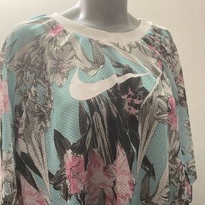 Nike women’s sport Benessi flower print top